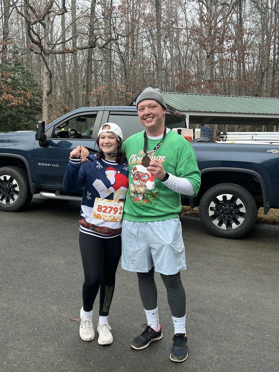 xOuija's tweet image. I went through some of my old media tweets a couple days ago…. I was on a bad fucking track and dropping FAST. Since January, I’m down 50 pounds and just ran my first half marathon. Just wanted to let yall know, I didn’t die. I’ve actually been killing it.