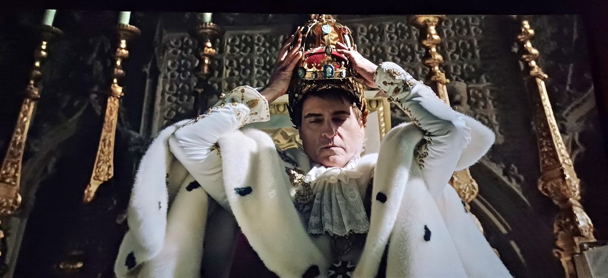 VolcanoRedRed's tweet photo. On the 2nd of December 1804 Napoleon crowned himself Emperor Napoleon I at Notre Dame Paris
#onthisday
#history
#NapoleonMovie🎬❤️
#2ndviewing
#RidleyScott📽❤️
#JoaquinPhoenix https://t.co/aqNsE5kN5G