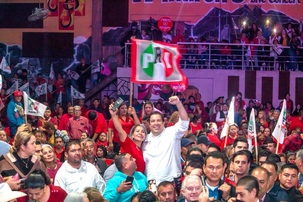 Orgullosamente priista. 🟢⚪🔴

#JuntosLogramosMás #ADarle 💪🏼