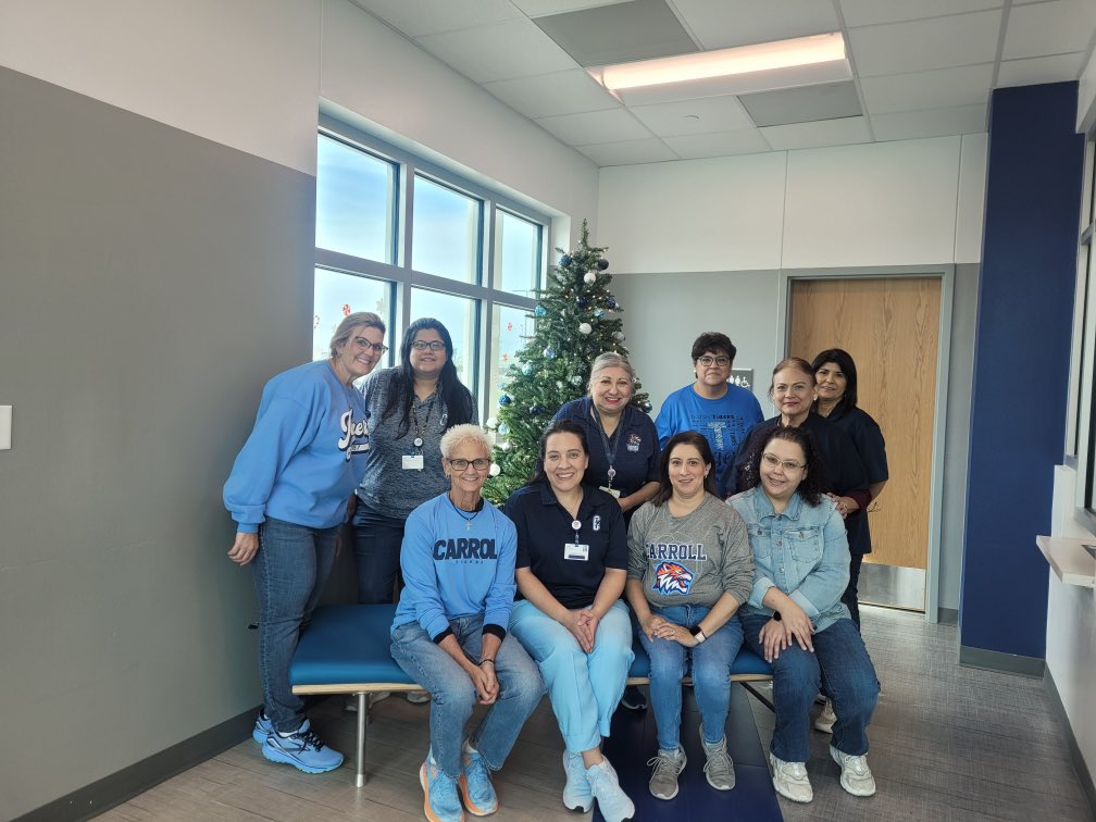 MaryCarrollHigh's tweet photo. A big thanks to our Saturday School Crew! 🐅📚#TigerPride #CCISDLearningQuest https://t.co/x7KmROqcvr