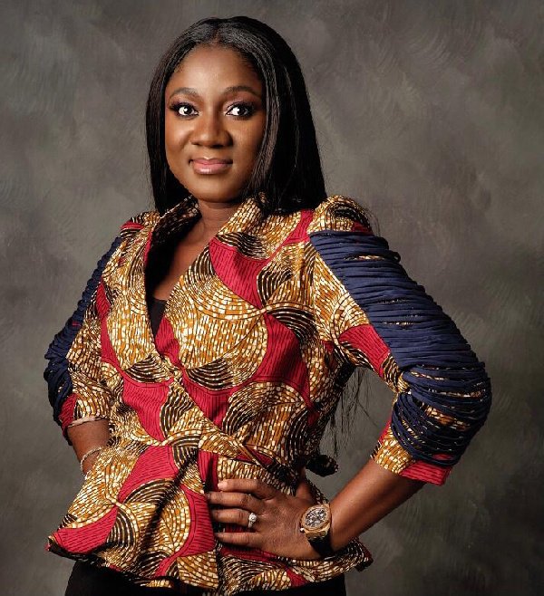 MPKwarteng_'s tweet image. Akosua Manu paid Gh¢2,000 to each delegates to vote for her in a viral video.

She won the primaries by 814 votes in Adentan. Simply put, she paid Gh¢1,628,000 to the 814 delegates only.

The ¢16bn spent does not include campaign rallies, projects, etc. From max to amass wealth!