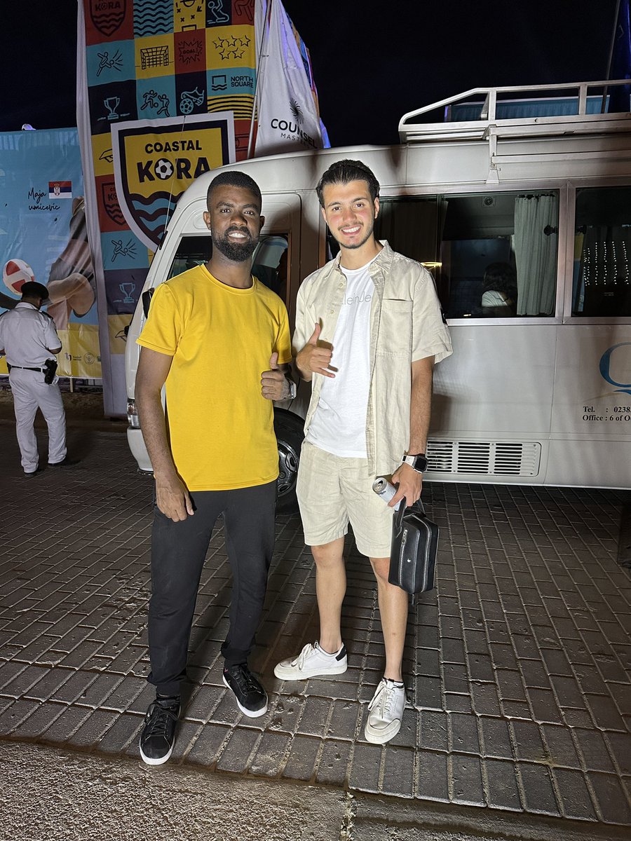 AbdullahEmadFS's tweet photo. كابتن عماد متعب الجيل الذهبي لمنتخب مصر .. 
الأصدقاء يوروك و يوسف حسام أبطال مصر في الفريستايل 
و الصديق صانع المحتوى الحريف بشار عربي https://t.co/yikHYkIMg2
