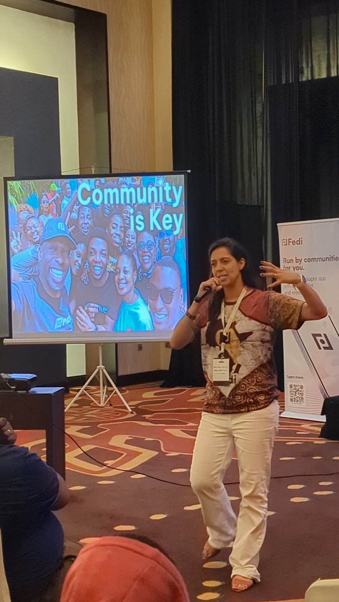 r0ckstardev's tweet photo. #Bitcoin Community Queen @lobaestrangeira leading @fedibtc workshop at @AfroBitcoinOrg #AfroBitcoin #ABC2023 https://t.co/9absWOSeVi