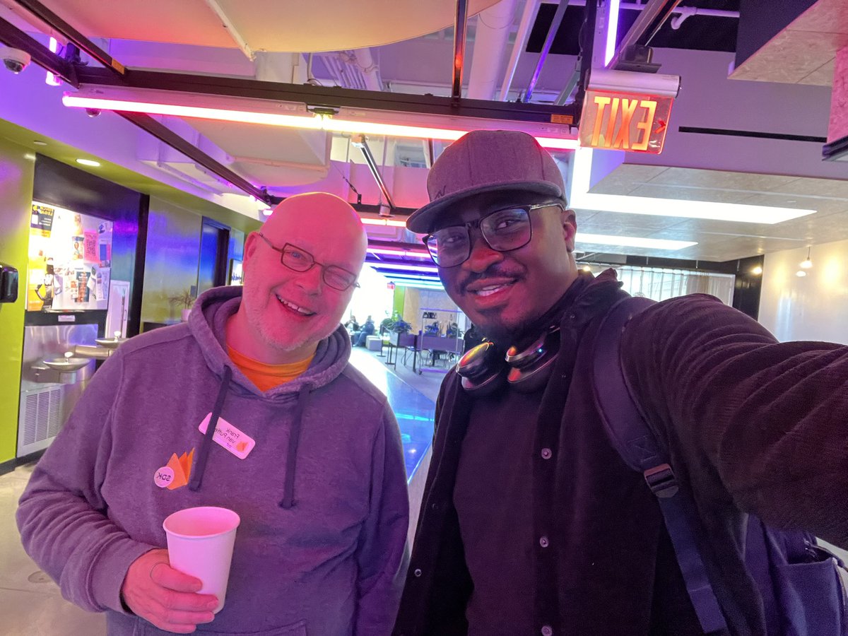 AlliGbolahan's tweet photo. You can tell I had a fun conversation with @puf at #DevFestBoston
Something is cooking 🍻🍻 https://t.co/54jyQLX0yu