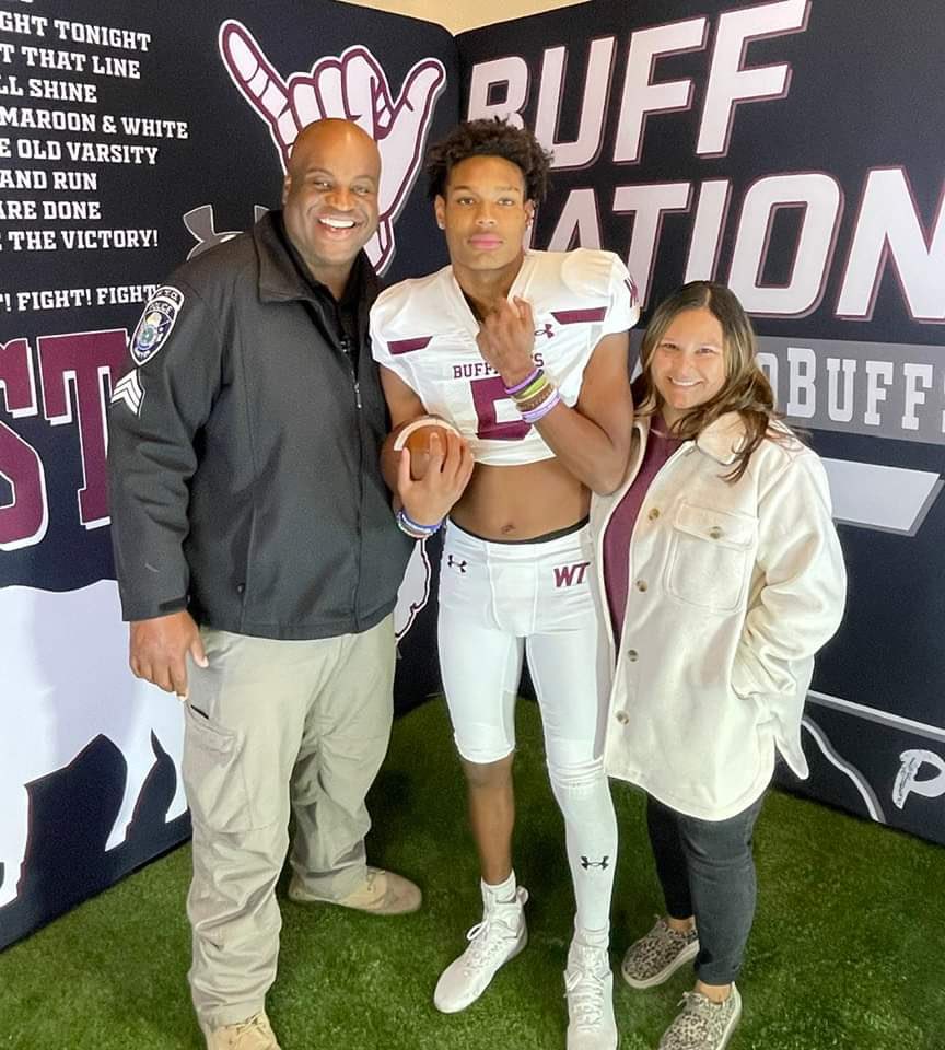 Cashdarion5's tweet photo. Had a great official visit at @wtamu!Huge shoutout to @CoachJoshLynn @CoachGallasWT @coachjrick! https://t.co/drqruqsD7W