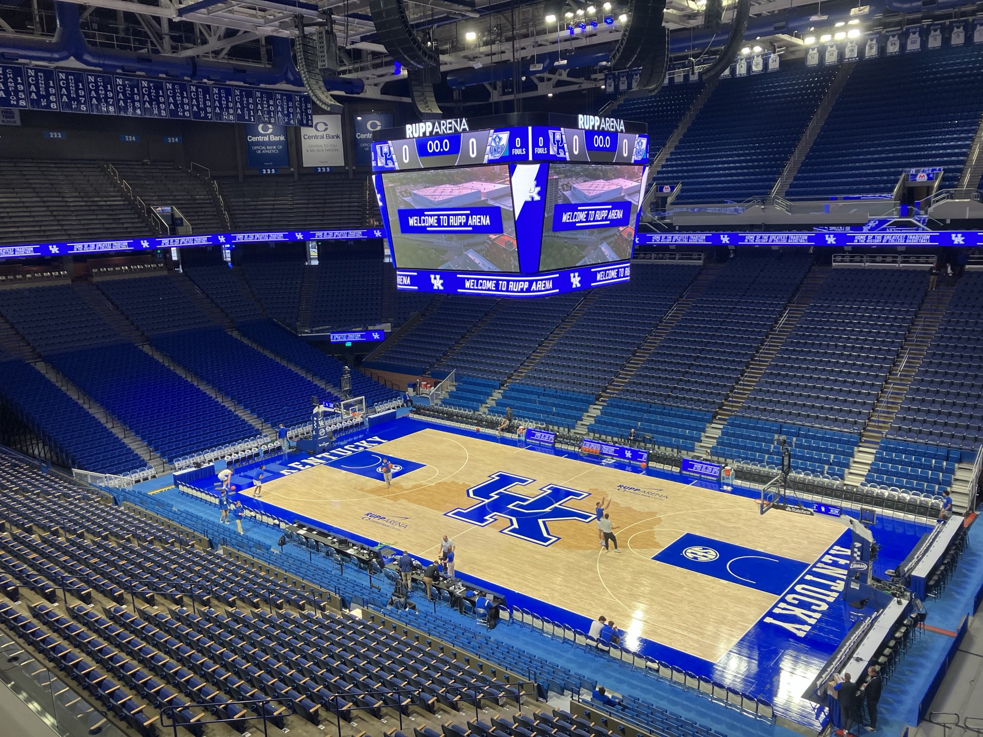 Ben Roberts on X: "The new Rupp Arena court is ready for Kentucky vs. UNC Wilmington. https://t.co/IoiFOlxyJp" / X
