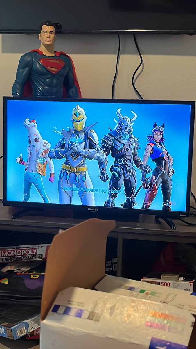 Bought the whole skin pack and I’m not even going to make it into the event😭