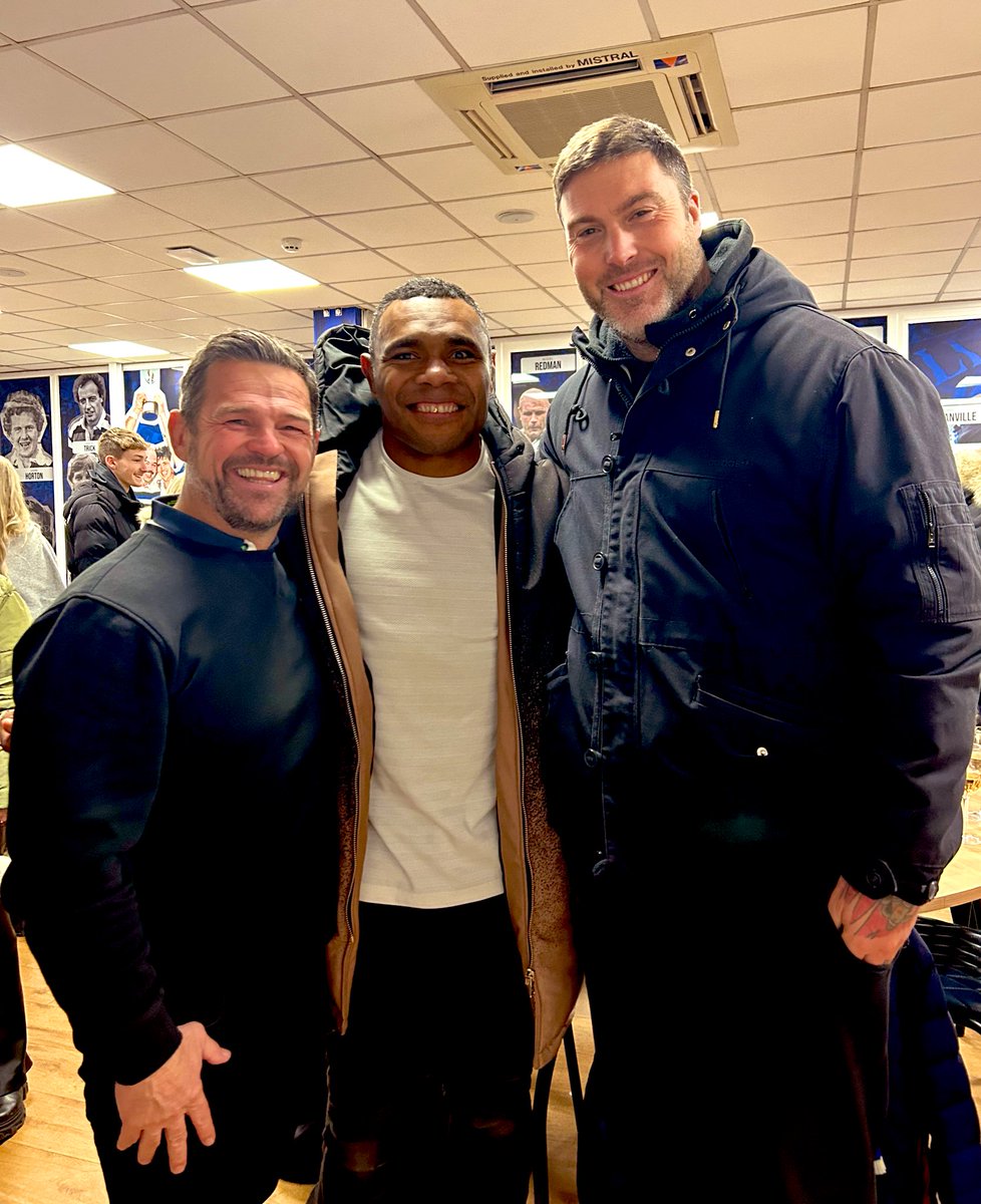 Some catch ups are better than others. high five 🖐️ @rocco3225 @Mearsy02 @BathRugby