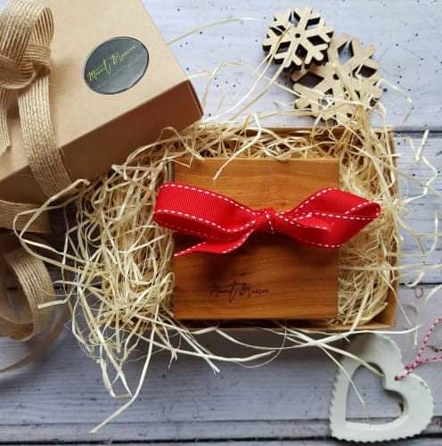 Mt_Briscoe's tweet photo. Give the gift of wood this Christmas full range available Sunday Dec 10th at the farm and selected boards available online
We are busy engraving, oiling and cherishing nature's larder
#mountbriscoeorganicfarm
#shoplocal
#buyirish
#offalycraft
#Christmasfair
#visitoffaly https://t.co/WoVV3GHvhP