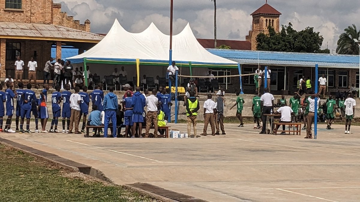 HuyeYouth's tweet image. Uyu munsi mu karere ka @HuyeDistrict, muri G.S Officiel de Butare, Ku nshuro ya mbere hatangirijwe irushanwa rya #NationalTalentDay, irushanwa ryateguwe na Minisiteri ya Siporo, riri kubarizwa mu mushinga w&apos;#IsongaProgram.

@A_sebutege
@RwandaSouth
@Rwanda_Sports
#HuyeYouth