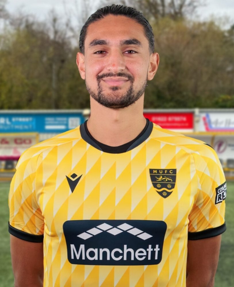 CyprusWorldwide's tweet photo. UK CYPRIOT FOOTBALLER HARRY KYPRIANOU HELPS NON-LEAGUE MAIDSTONE UNITED STUN LEAGUE TWO SIDE BARROW IN THE EMIRATES FA CUP
https://t.co/D6EVzwILZ4

#UKCypriots #Cypriotsworldwide #Cypriotwhoswho 
@harrykyprianou https://t.co/xCS3kcAIss