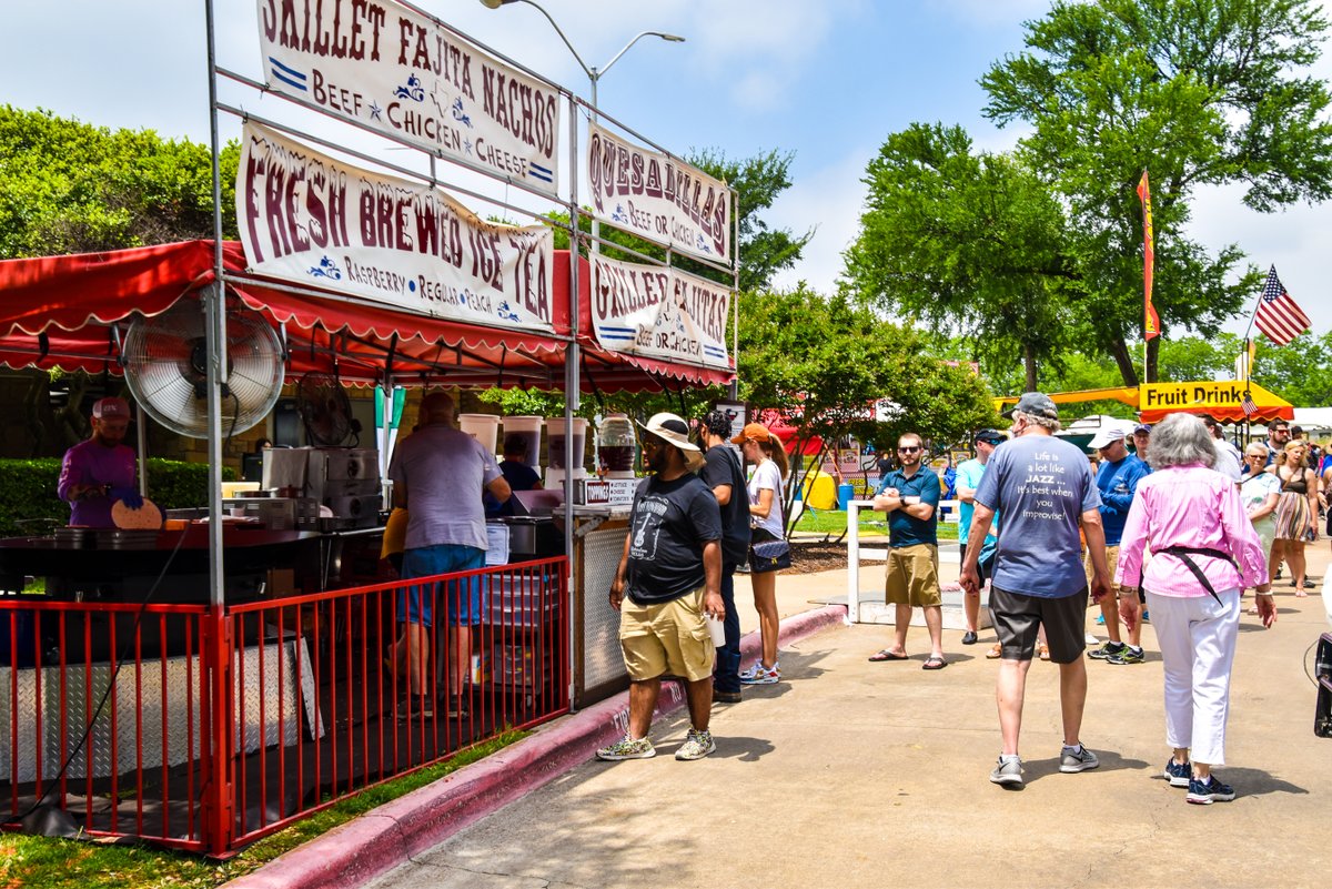 What food did you seek at Cottonwood Art Festival or was missing this year? We're finalizing our list of vendors and want to include your favorites in 2024.