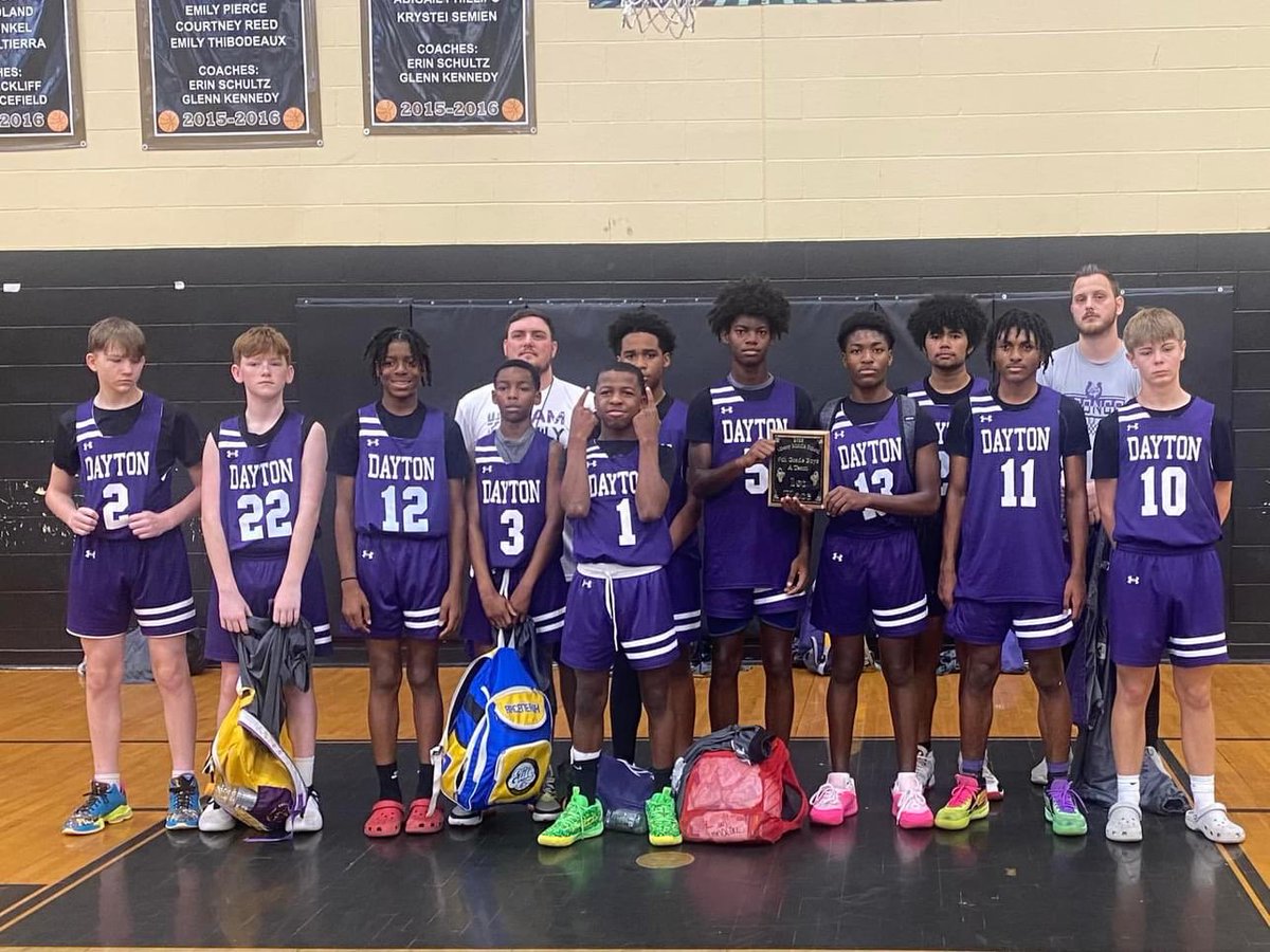 The JH Broncos went to Liberty and took care of business this weekend! 🥇 Congratulations Coach Young Doffing and Coach Adams