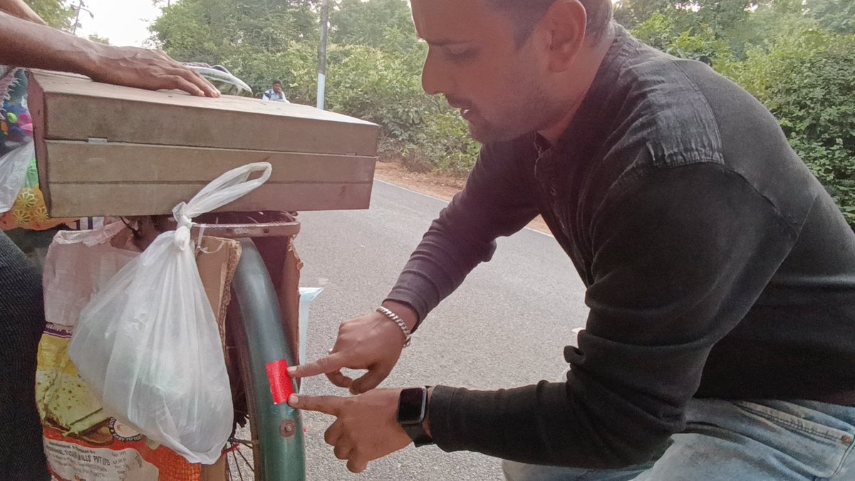 To avoid road accidents and crashes, i am putting reflective stickers on Cycles.  These stickers are specially designed to reflect more light to increase visibility in low intensive area. 

#ZeroFatalityWeek #Odisha #roadsafety #roadsafetyawareness 
 #SubhransuSatpathy