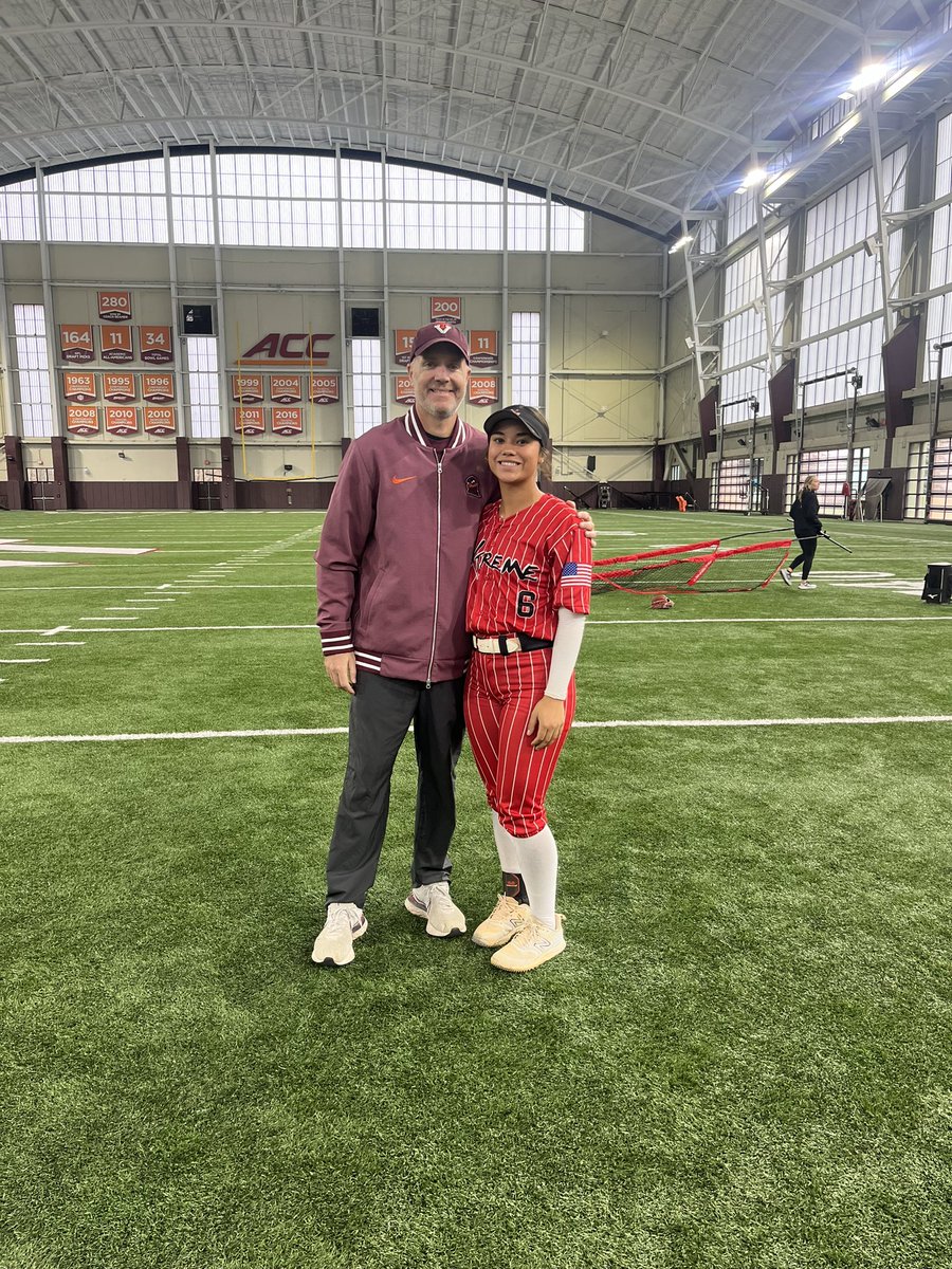 jordan_bishop_6's tweet photo. So so excited to receive an offer from Virginia Tech. Had such an awesome and fun time in blacksburg, thank you to all the coaches!!!! 🧡❤️#gohokies @HokiesSoftball @jjpower19 @michaellew10 https://t.co/gSkYMUVVpF