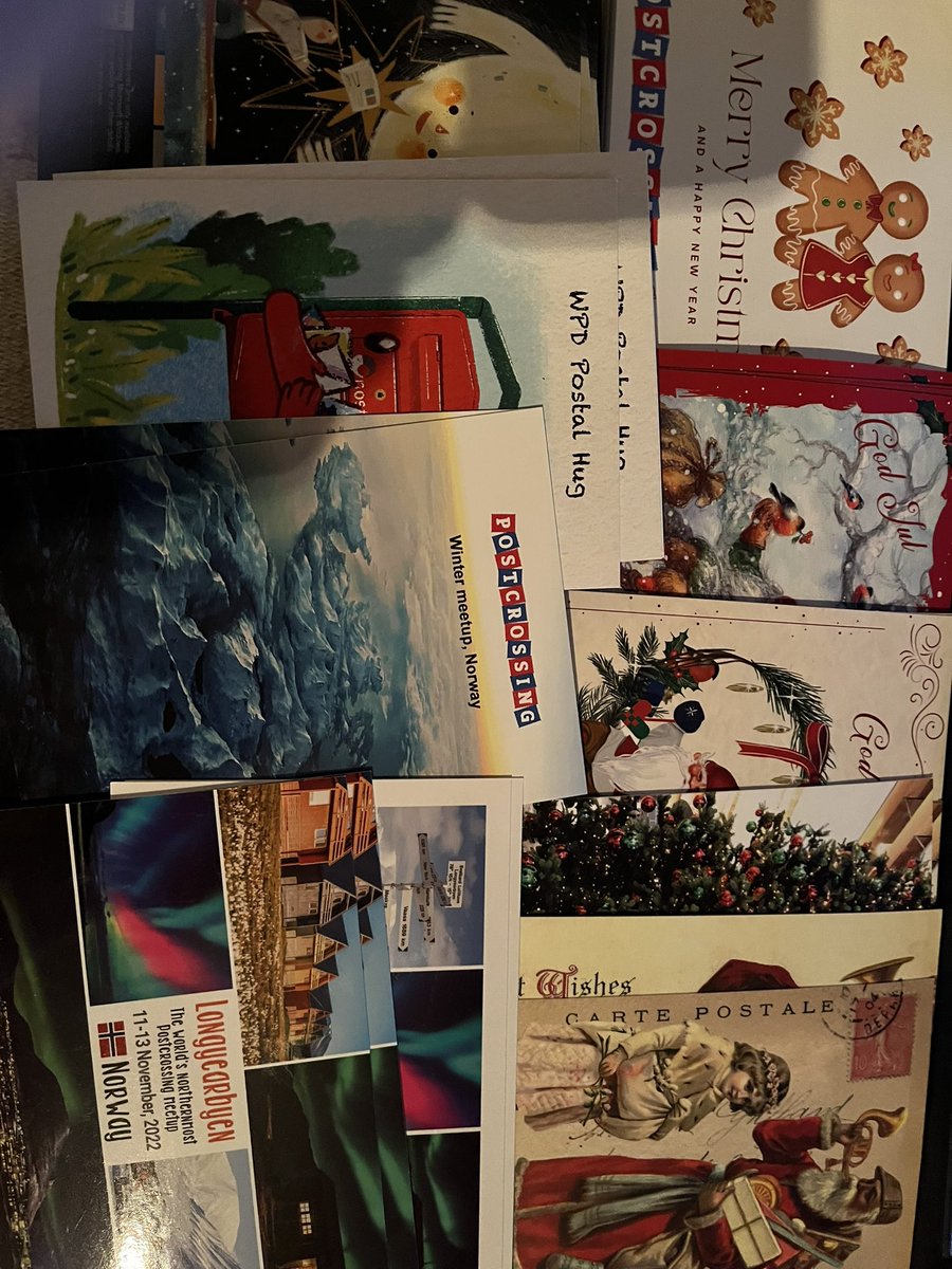 BookPostCrosser's tweet photo. Christmas Market meetup in Oslo, Norway today. @postcrossing https://t.co/XbsEU7pkmU