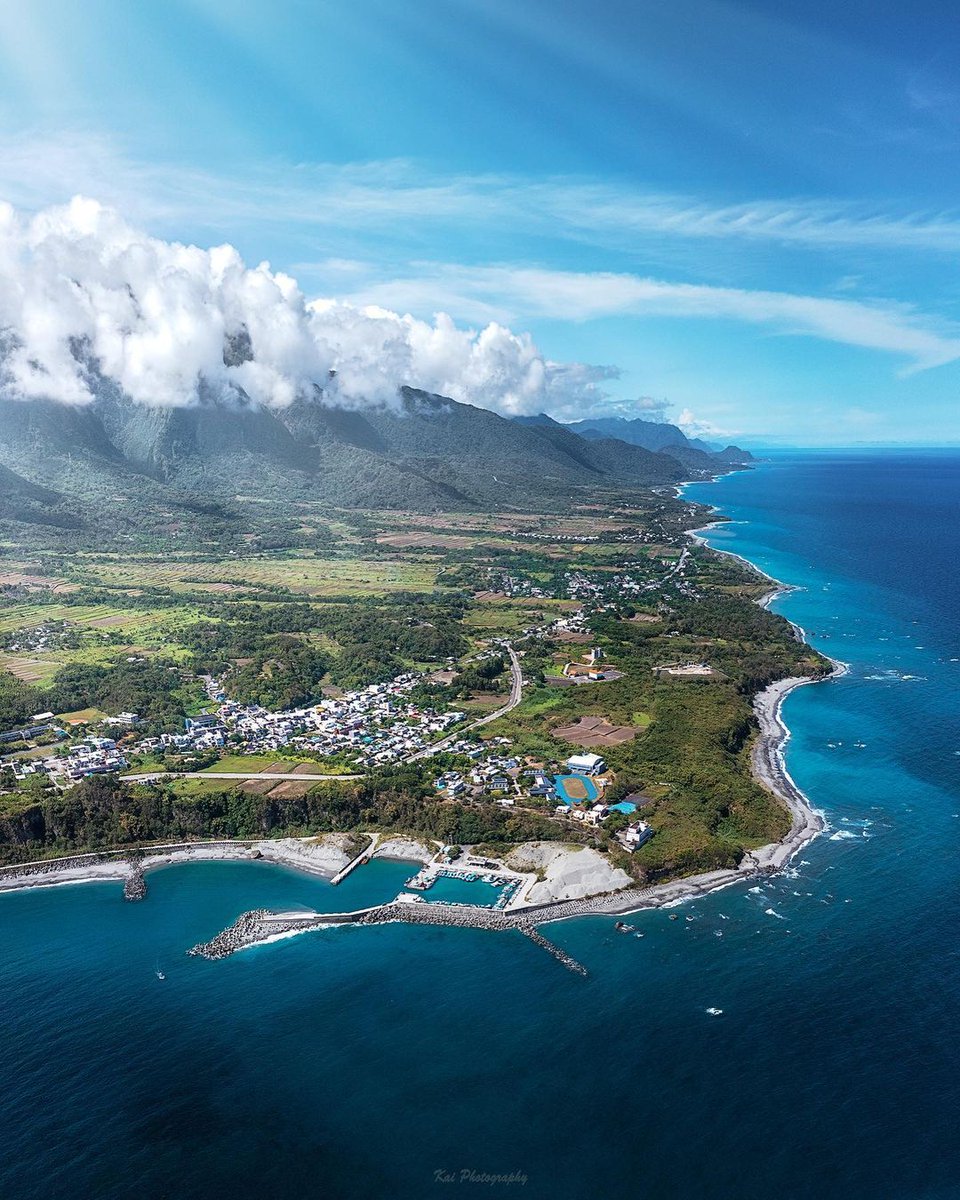 Days of wandering, wandering and free