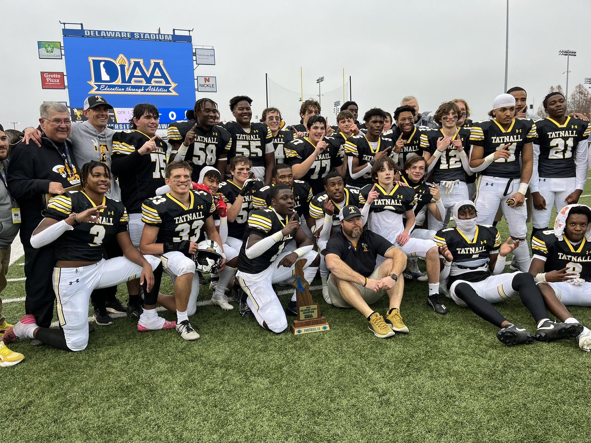 SeanGreeneWDEL's tweet photo. Tatnall brings home their first ever football championship. 26-7 over Charter of Wilmington #delhs https://t.co/4218gp2TMO