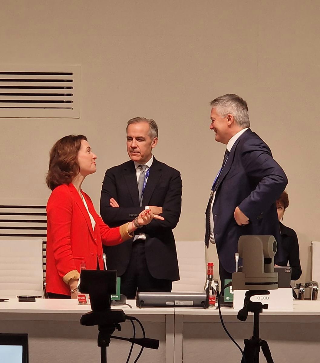 E_Brachlianoff's tweet photo. At #COP28, President @EmmanuelMacron has called for the #G7 countries to phase out #coal by 2030 and pave the way. A bold statement much needed and @Veolia is resolutely contributing.

When talking about coal-fired plants, there are three choices: 
- closing them entirely without any replacement solution even when they provide essential services,        
- getting rid of them by selling them to another firm, which does not do any good to the #planet, 
- or financing the transition to another reduced #carbon energy source.

At Veolia, we have chosen the latest with a 1.6 billion investment by 2030 to phase out coal in #Europe linked to the district heating we operate. And it makes good business sense thanks to carbon price and #cogeneration efficiency !

The private sector can and must play an active role in the fight against climate change, not only by investing but also by contributing its technological expertise and solutions. We should all join forces to implement a large-scale #EcologicalTransformation and not waste any more time.

It was an honor to be at COP 28 this morning alongside President Emmanuel Macron to respond to the launch of a new initiative to support the acceleration of coal transitions together with heads of state and NGOs. 

By joining forces, we can make speed up !

S. M. Abdullah Shah, S. Exc. M.@jokowi, M. @PhamMinhChinh, M.@OlafScholz, S. Exc. Mme @vonderleyen, M. @s_guilbeault, M. @MathiasCormann, M. @ajaybanga901, Mme @JuliaSkorupska, M. @WoochongU, M. @MarkJCarney, M. @MikeBloomberg, Dr. @rajshah