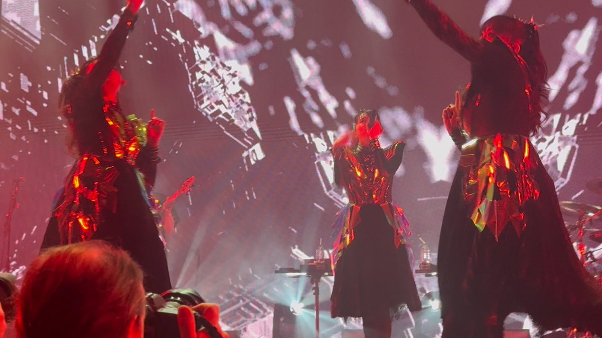 VALKYMETAL's tweet image. #BABYMETAL #TIMEWAVE #LONDON

🧵 1/4