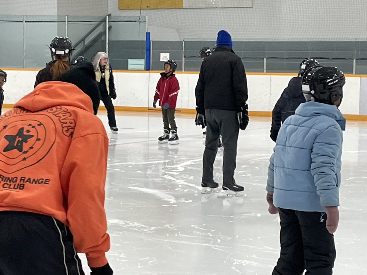Squeezing in the last few skating lessons with <a href="/2bbetterpeople/">Shelley Harms</a>, then watch out #winnipeg! See you <a href="/TheForks/">Clairo</a> to skate the River trail.