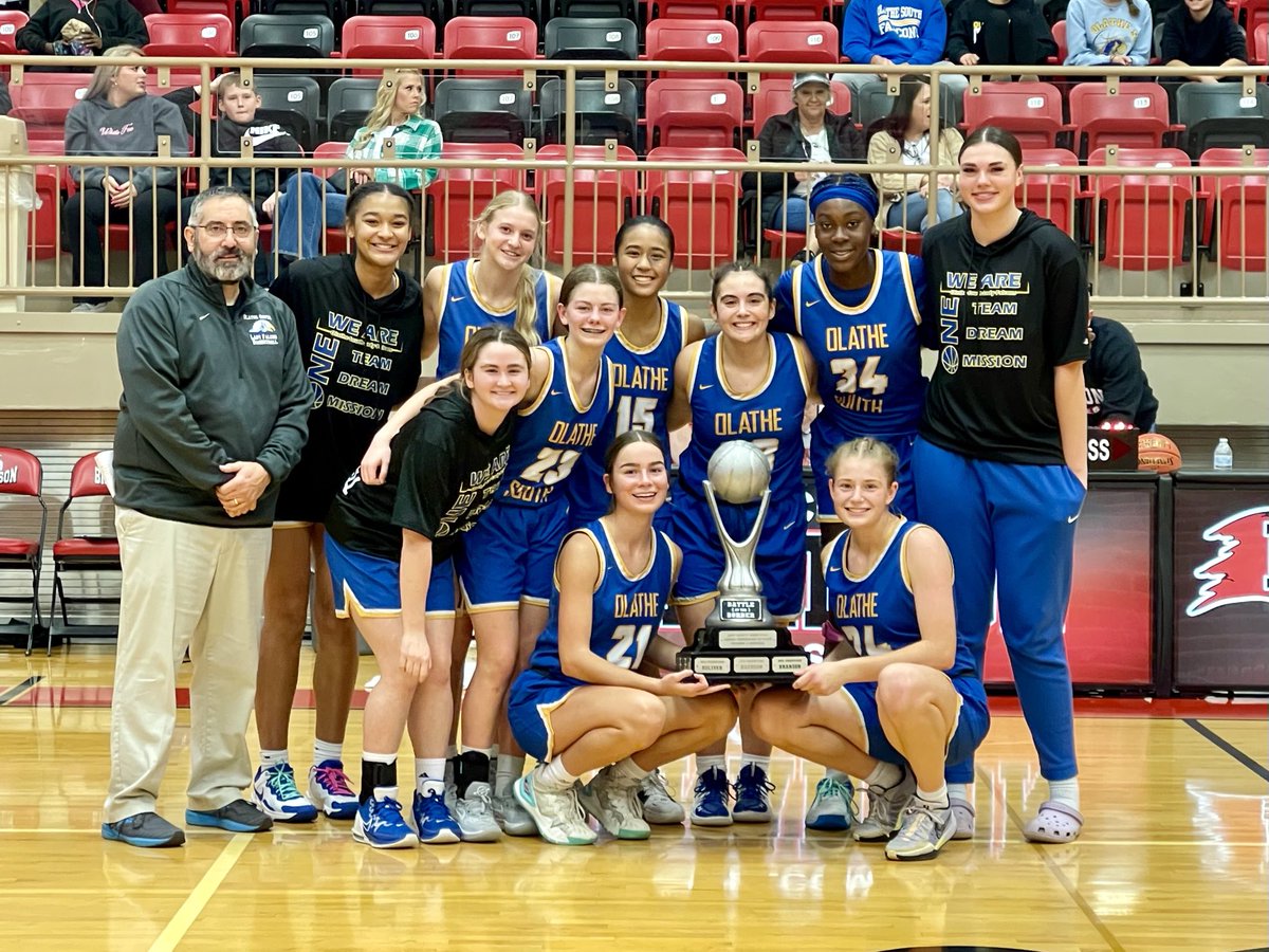 OS_LadyFalconBB's tweet photo. Battle of the Border champs!!  Ladies, way to bring the trophy home!!  Final score 48-38.
⁦@nikhoffman14⁩ ⁦@kchusker7⁩ ⁦@OS_BirdHouse⁩ https://t.co/shAJoIJGrx