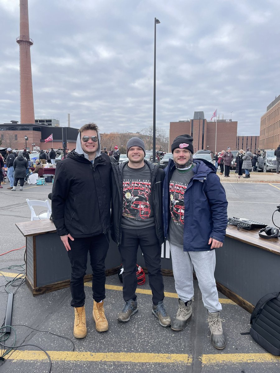 Division 1 Rejects tweet media