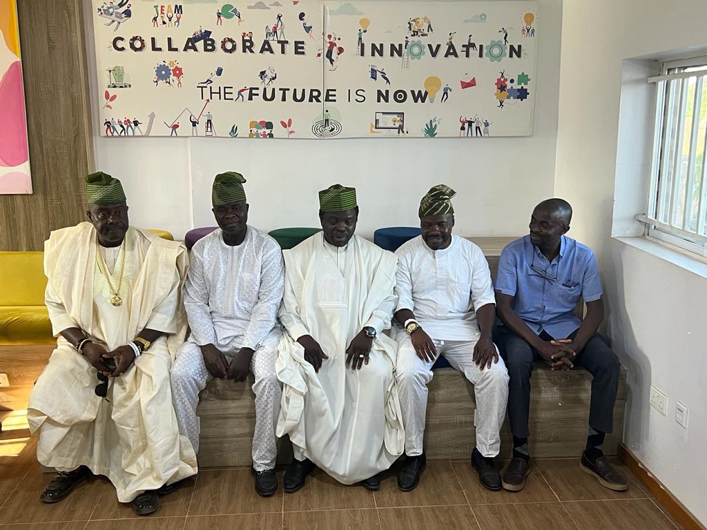 OneInnovationH1's tweet photo. CEO Momas Electricity Meter Manufacturing Company Limited Chairman, Engr Moshood Kola Gbolasere Balogun; CEO ONEIH, Engr Taofeeq Olatinwo; Air Vice Marshal A.A. Olabisi (Rtd) and Prof Abiodun Musa Aibinu, the Vice Chancellor of Summit University visited One Innovation Hub Offa https://t.co/qElcOWtfWk