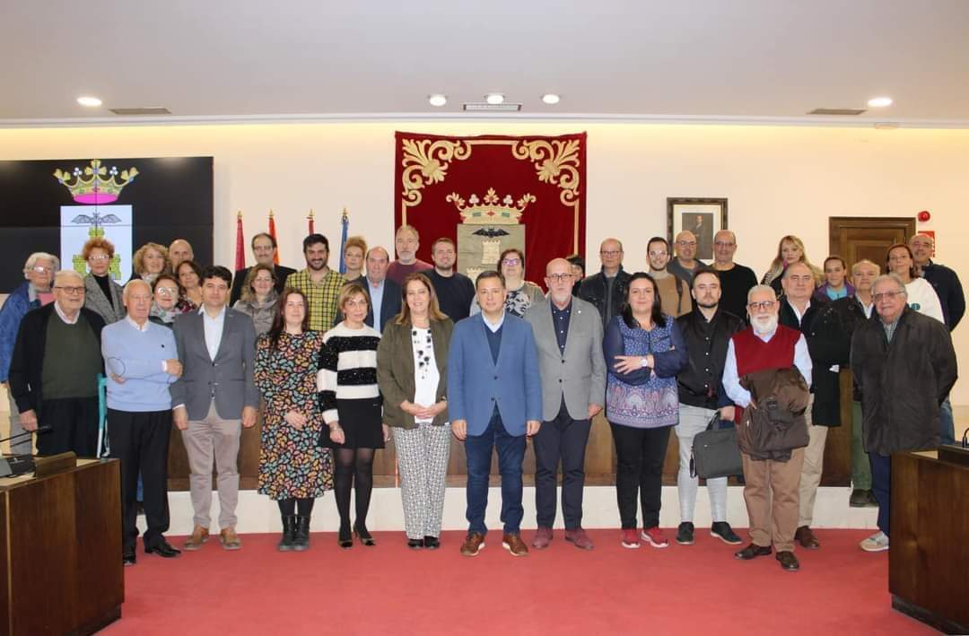 COTSclm's tweet photo. No paramos, el día 30 de noviembre tuvo lugar la reunión del Consejo Social de Albacete, a la que asistió el Tesorero del Colegio.
En la reunión tuvo lugar la constitución del Consejo Social, elección de órganos del Consejo Social y elección de la Comisión Pte del Consejo Social. https://t.co/AI9zrW7sZC