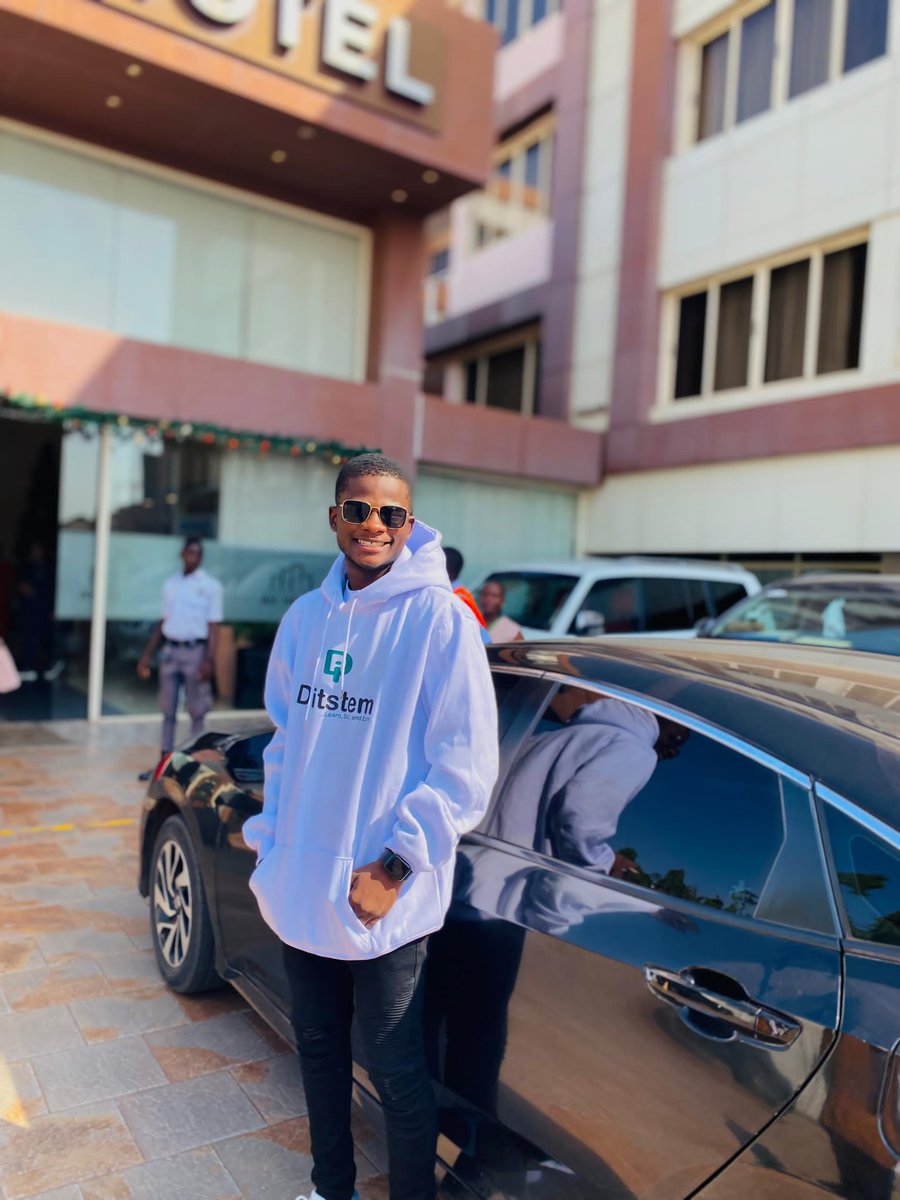 atk_universe's tweet photo. Rate my SWAG in Digitstem Hoodie over 10😱... Gifted by @CoachKingLeon , one of my models🤍❤.
Not only are they giving financial freedom, their sense of humor is hilarious❤
Thanks to @digitstem @IfiokPro @SnrOdy @CoachKingLeon @Godchaser111
#atkuniverse #GraphBoxSkillsHub https://t.co/8NHv1HKtq9