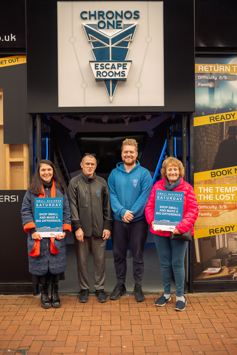 mlo_lo's tweet photo. Next stop Eltham Escape Rooms with local Cllr Pat. Great to have this on the high street, book now to test your puzzle-solving skills. #SmallBizSaturdayUK we are celebrating the wonderful small businesses in
@royal_greenwich & remember to #ShopLocalRBG. https://t.co/w4fHAsXifB