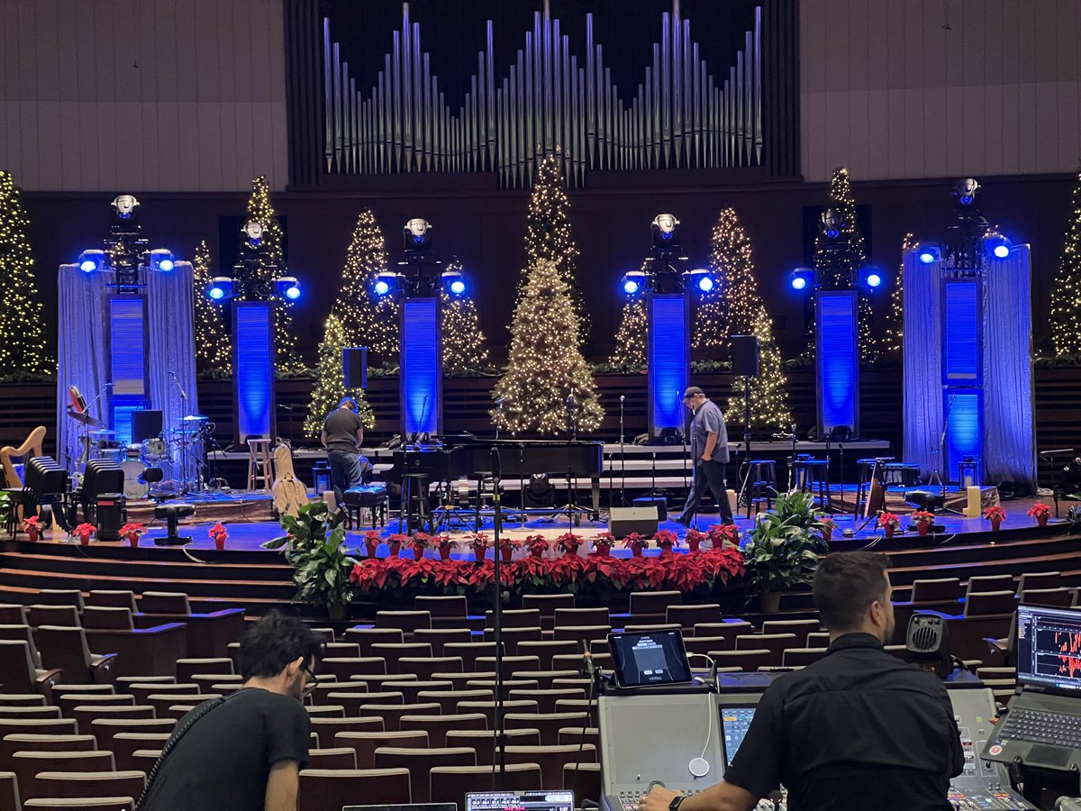 SWBTS's tweet photo. We’re getting ready for the Sing! An Irish Christmas concert with @gettymusic tonight. We’re looking forward to seeing you at 7:30pm. Tickets are still available here: https://t.co/NOPRgVSnST https://t.co/DMISPLwOZL