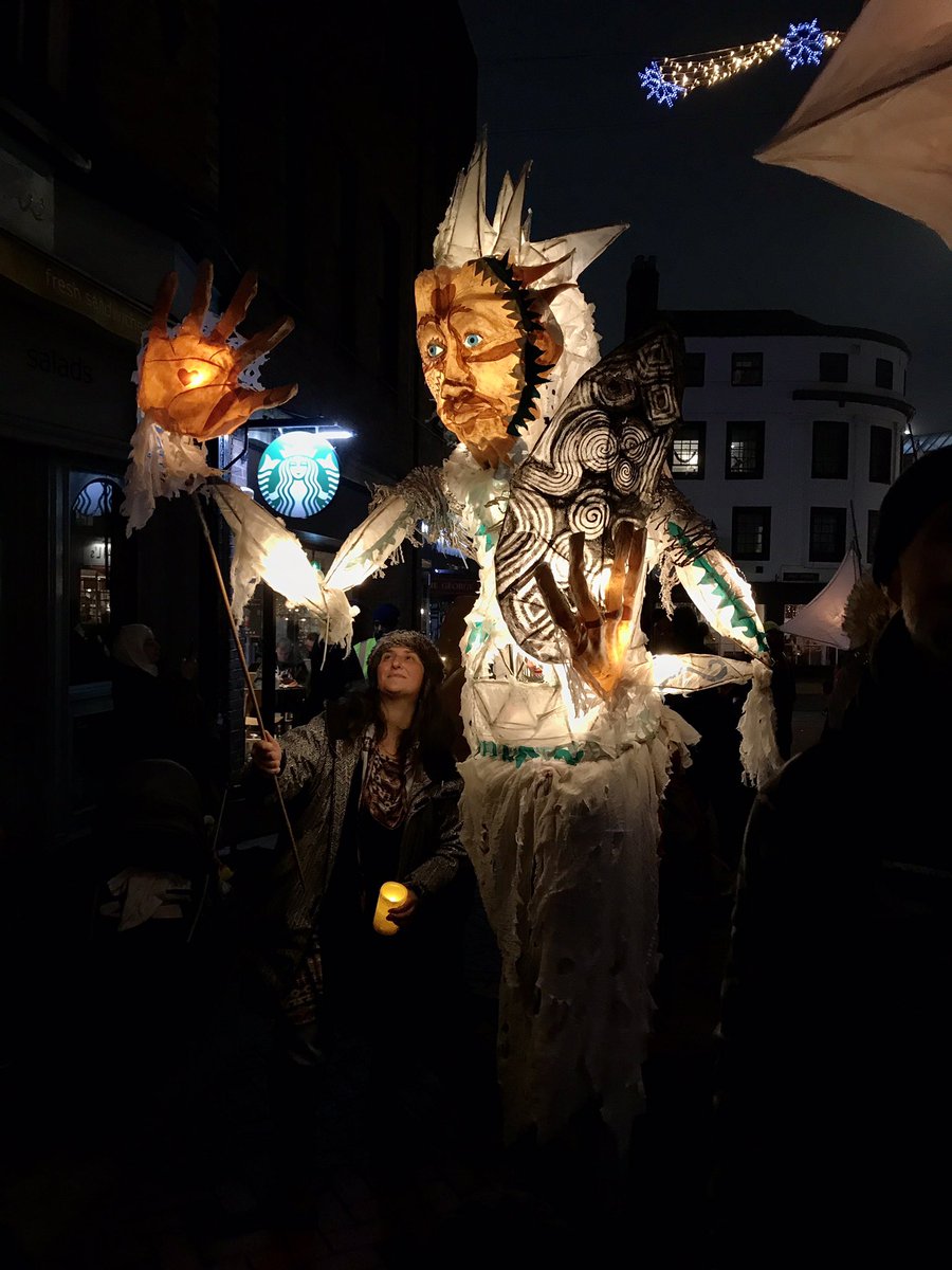 berjammar's tweet photo. Stunning Man Lantern at the Reading Lantern Parade 2023 this evening #rdguk #rdg https://t.co/UgpFbrWAJi