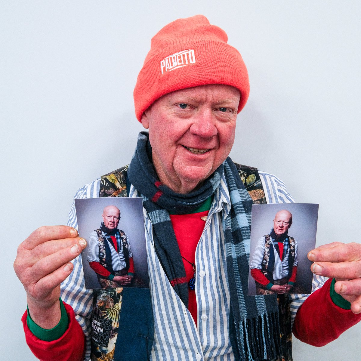 HelpPortraitVan's tweet image. Michael comes to us from Oliver, BC as a polyglot he&apos;s able to communicate to a vast number of folks. He was able to come in to have his photo taken and also brighten up the room with his smile and sense of humour. @ugmvancouver @HelpPortrait