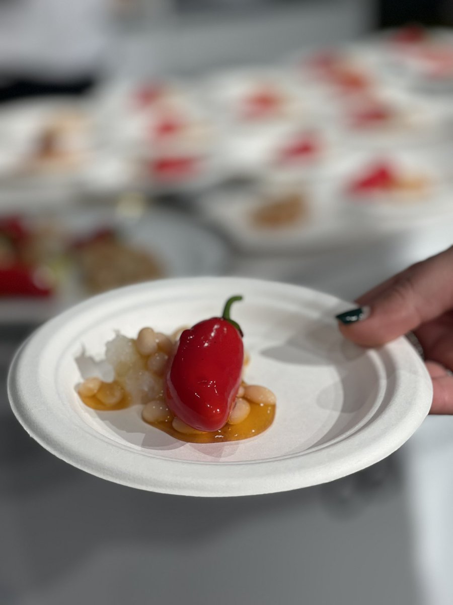 Avui hem celebrat a l'Espai Boqueria la #MaratóDeXefs per recaptar fons per <a href="/la_marato/">La Marató de 3Cat</a> per la salut sexual i reproductiva 🍽️

<a href="/CarlesGaig/">Carles Gaig</a> <a href="/Nectarigourmet/">Restaurant Nectari</a> <a href="/romainfornell/">Romain Fornell</a> <a href="/oscarmanresa/">oscar manresa</a> <a href="/DryMartiniJDLM/">Dry Martini</a> <a href="/Germanespinosa7/">German Espinosa</a> <a href="/adaparellada/">Ada Parellada</a> <a href="/viaveneto/">Via Veneto</a>... 

Gràcies!!! ❤️
<a href="/MercatsBCN/">Mercats de Barcelona</a>