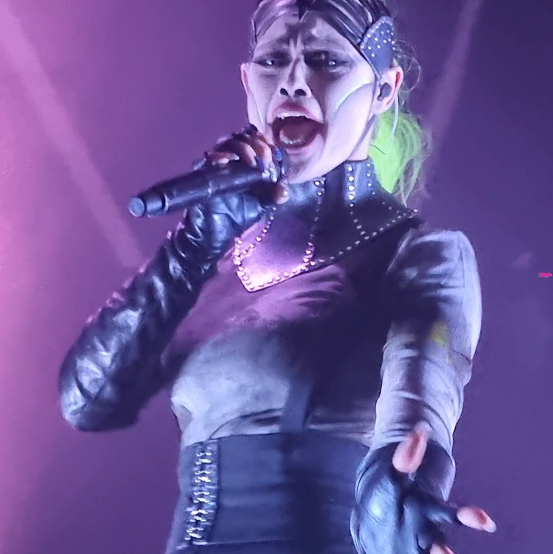 docmartin2mc's tweet photo. SKYND in Glasgow. Top tune-age. @itsSKYND
#skynd #skyndfather #skyndicate https://t.co/VpBya0rTyo