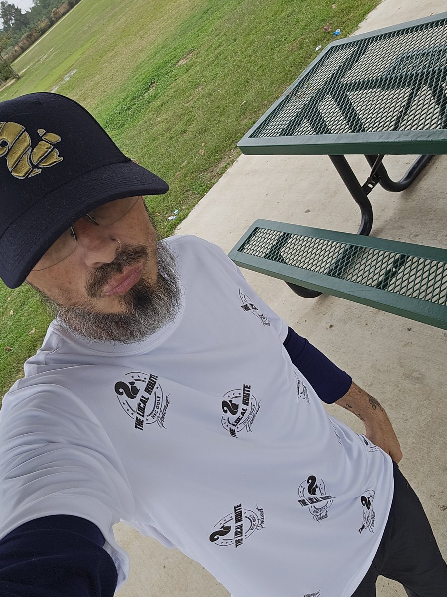 JamesHowes4's tweet image. Finally finished my new TLR Disc Golf Podcast shirts... It's definitely worth the burnt hand 🙄🤣
#discgolf #thelocalroutediscgolfpodcast