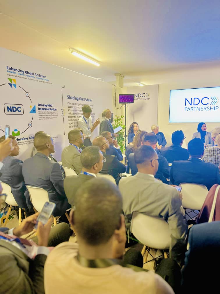 Exciting news from #COP28📷! We are thrilled to witness the historic launch of Somalia's inaugural #NDC Implementation Plan, a strategic blueprint to combat climate change in line with the #ParisAgreement. #ClimateAction #A4E