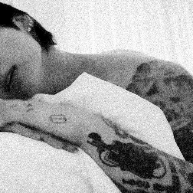 nmgiz's tweet photo. avidity | ynkk 🔞

where jk can’t fall asleep so he goes to his big brother’s room for some help.

cw // incest, somno, bp yg https://t.co/oy1PsgsJTk
