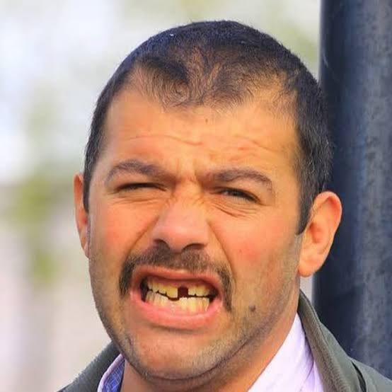 Labigel_'s tweet photo. Cumartesi gecesi ağaların pavyon storylerini izlerken telefonun ekranına yansıyan görüntüm ! https://t.co/AvCTEIZtPQ