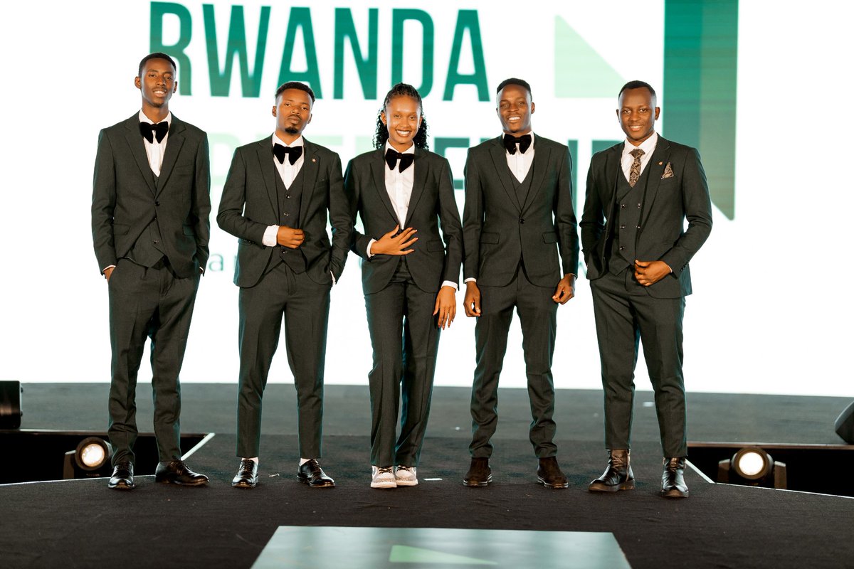 raajvoice140031's tweet photo. It's Been An Honor To Be invited In Celebrating The 10Years of Green fund ( FONERWA) Anniversary Serving What We Do The Best๐ค๐ต
Thank You FONERWA๐๐๐ ๐ฟ
@jacklight_band
#GreenRwanda ๐ท๐ผ๐ฟ
#10YearsofGreenImpact https://t.co/JBXTWkBQZ3