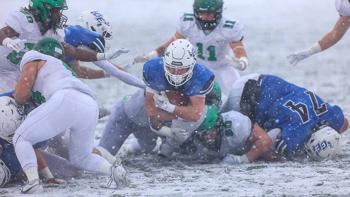 CoachJesseOwen's tweet image. So proud of our players and coaches! Thrilled for @GEHSBlazers and our community! Our players’ focus, determination, &amp;amp; toughness was the difference this season. So grateful for the opportunity to coach them. I’ll ride with these guys anytime &amp;amp; anywhere! 
@GETrailblazerFB