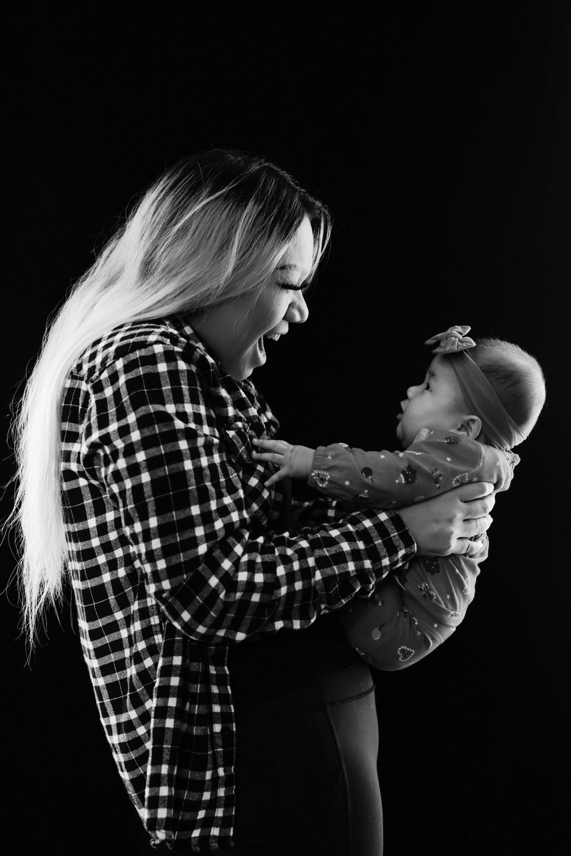 HelpPortraitVan's tweet image. Four month old Teresa melting our hearts. We wonder what Santa will bring her for her first Christmas. @ugmvancouver @helpportrait #firstchristmas