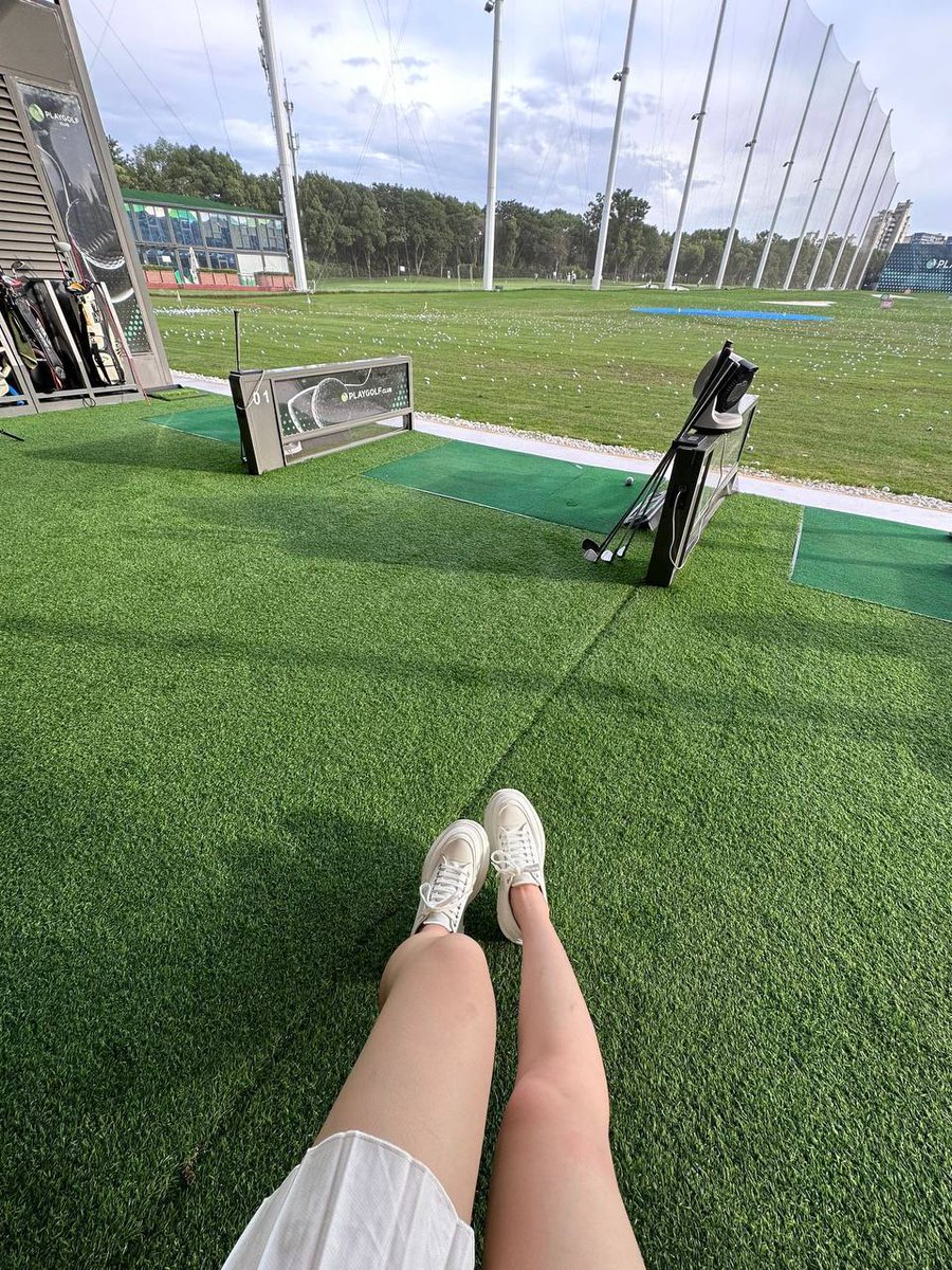 Many times, unhappiness is not because the conditions for happiness are not complete, but because life is not simple enough.