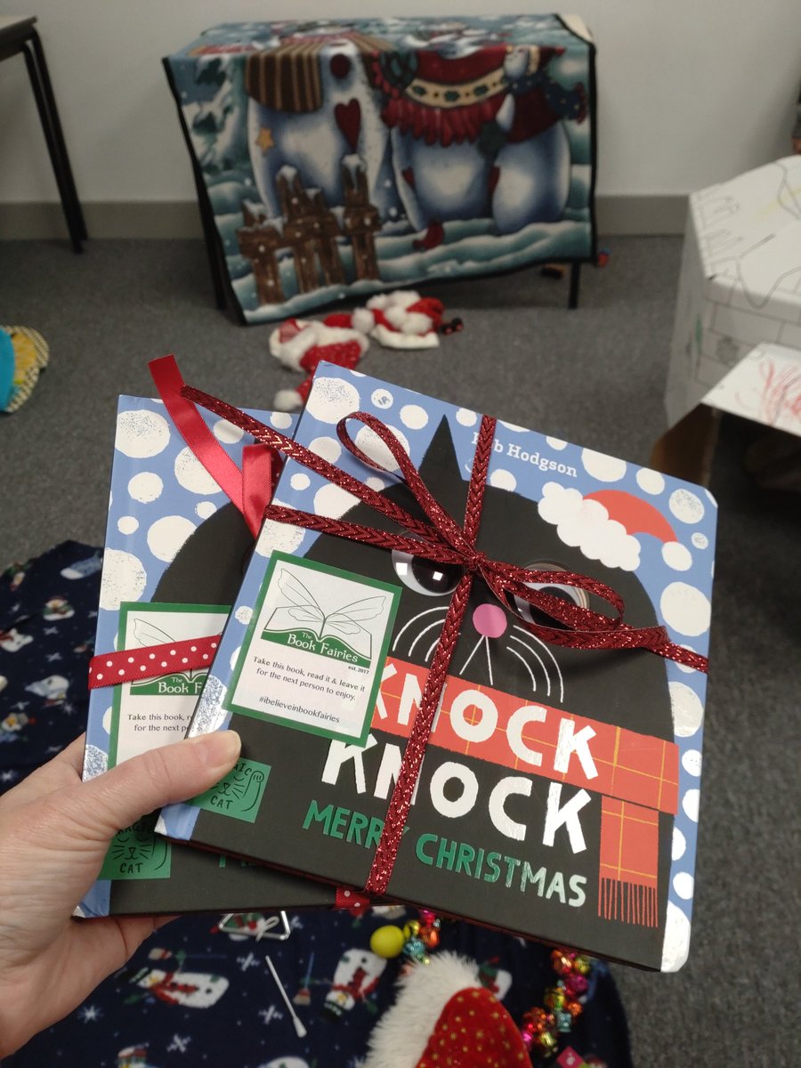 Today, The Book Fairies are hiding copies of the hilarious Knock Knock Merry Christmas! Who will be lucky enough to spot a pair of googly eyes peeking out at them? 👀 🎄 🎁 
#ibelieveinbookfairies #TBFKnock #TBFMagicCat #knockknockmerrychristmas