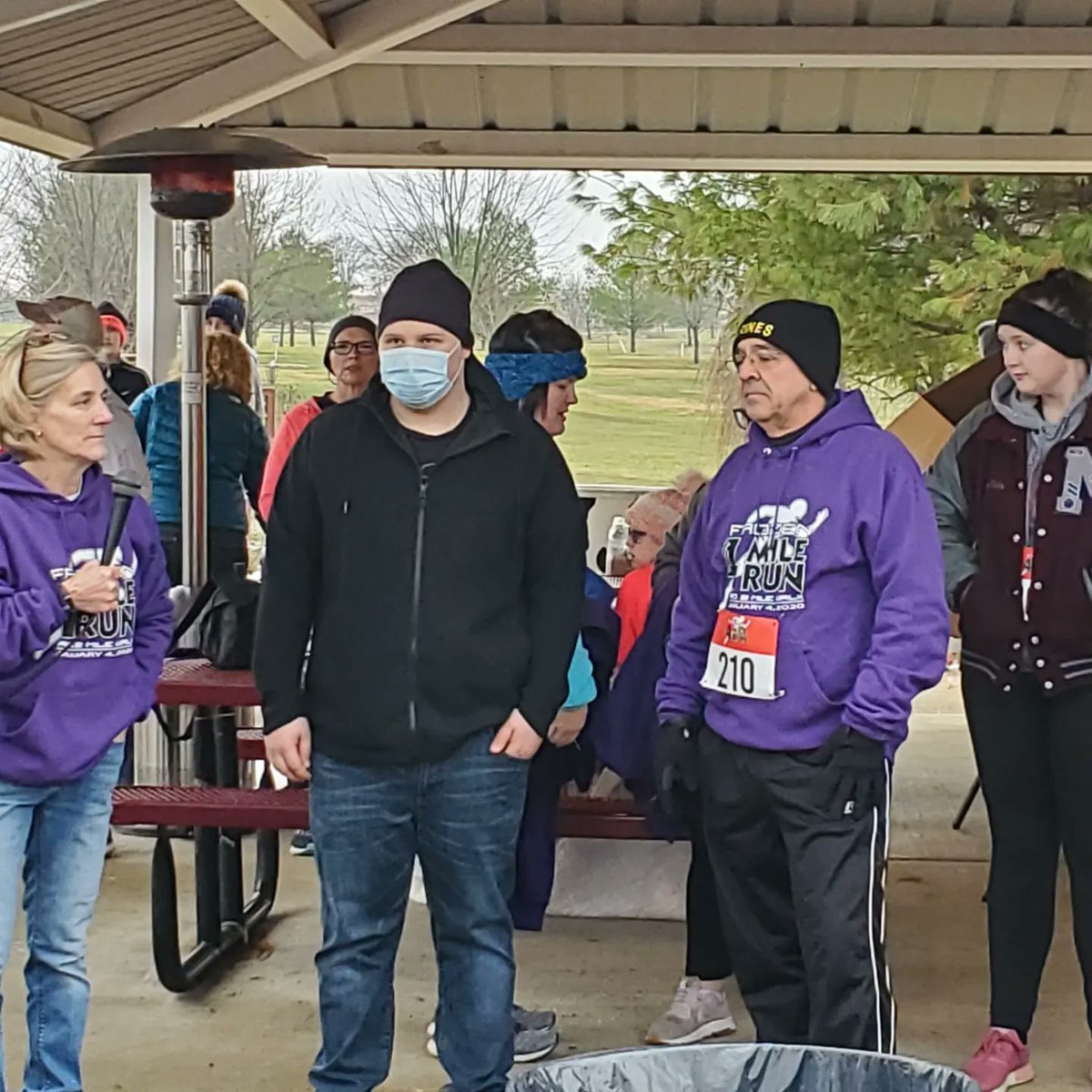 Bg262's tweet photo. The largest number of registered participants for the FROZEN4 occurred in Jan. 2020 with 100 Walkers/301 Runners for recipient, Colton Erwin from @MetcalfeHornets

Register here for 2024 👉 https://t.co/dqfxe32cJR

#frozen4 #runforacause #bgky #wintersprinter #teammcalister https://t.co/zq1P6hnUxB