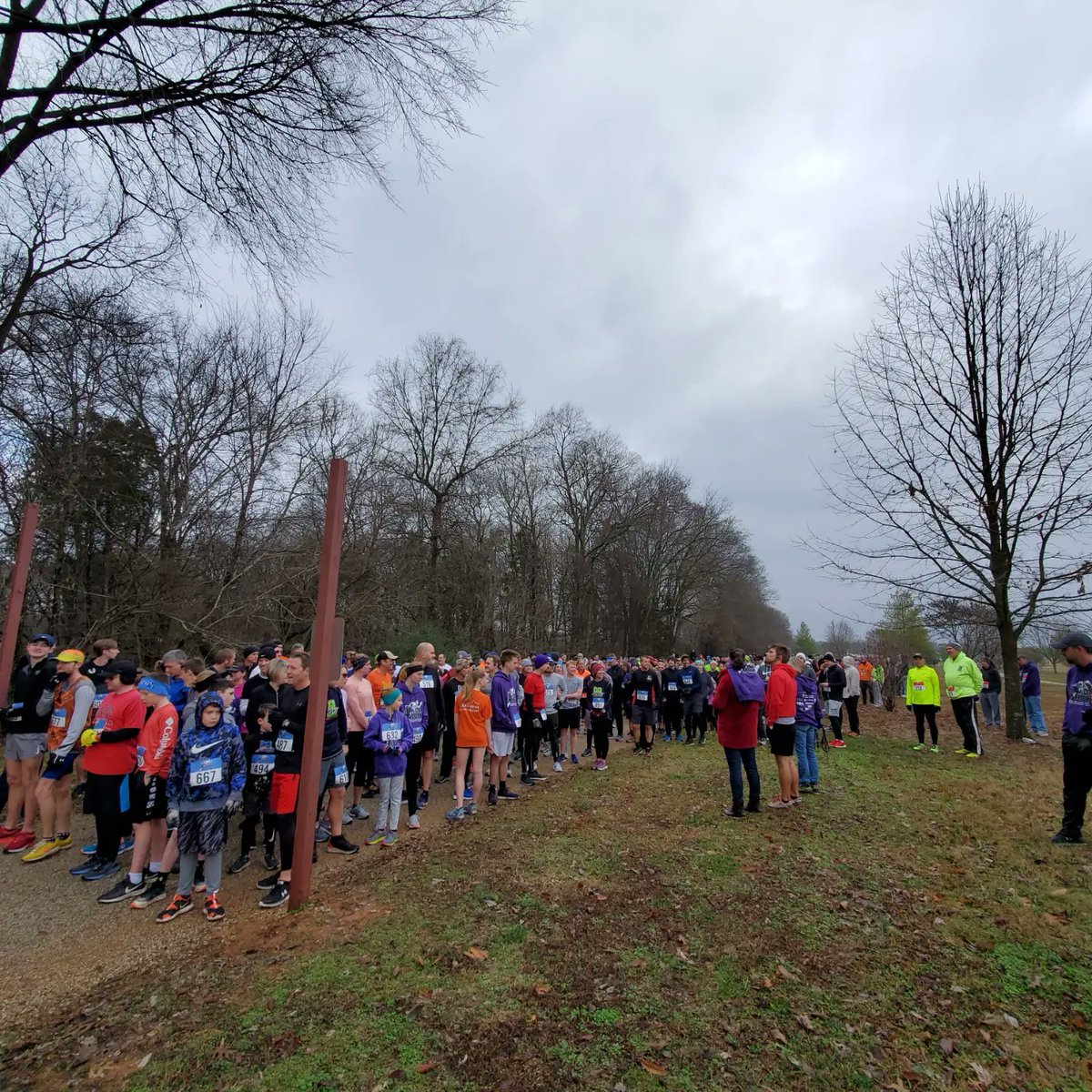 Bg262's tweet photo. The largest number of registered participants for the FROZEN4 occurred in Jan. 2020 with 100 Walkers/301 Runners for recipient, Colton Erwin from @MetcalfeHornets

Register here for 2024 👉 https://t.co/dqfxe32cJR

#frozen4 #runforacause #bgky #wintersprinter #teammcalister https://t.co/zq1P6hnUxB