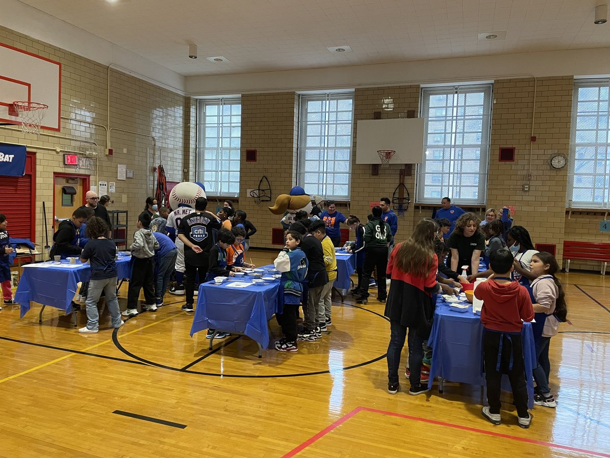 PS 201 STEAM Magnet School tweet media