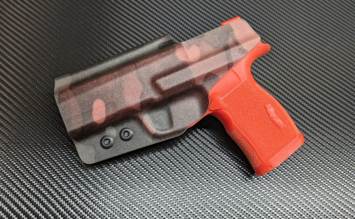 RedBalloon_Ind's tweet photo. I built both of these to test out the translucent kydex so I thought I'd put them up as Saturday Specials. 

Sig P365Xl:
https://t.co/6G3rHLlpz1

Glock 43 X MOS:
https://t.co/a2wARlafQp https://t.co/8yAjBYro86