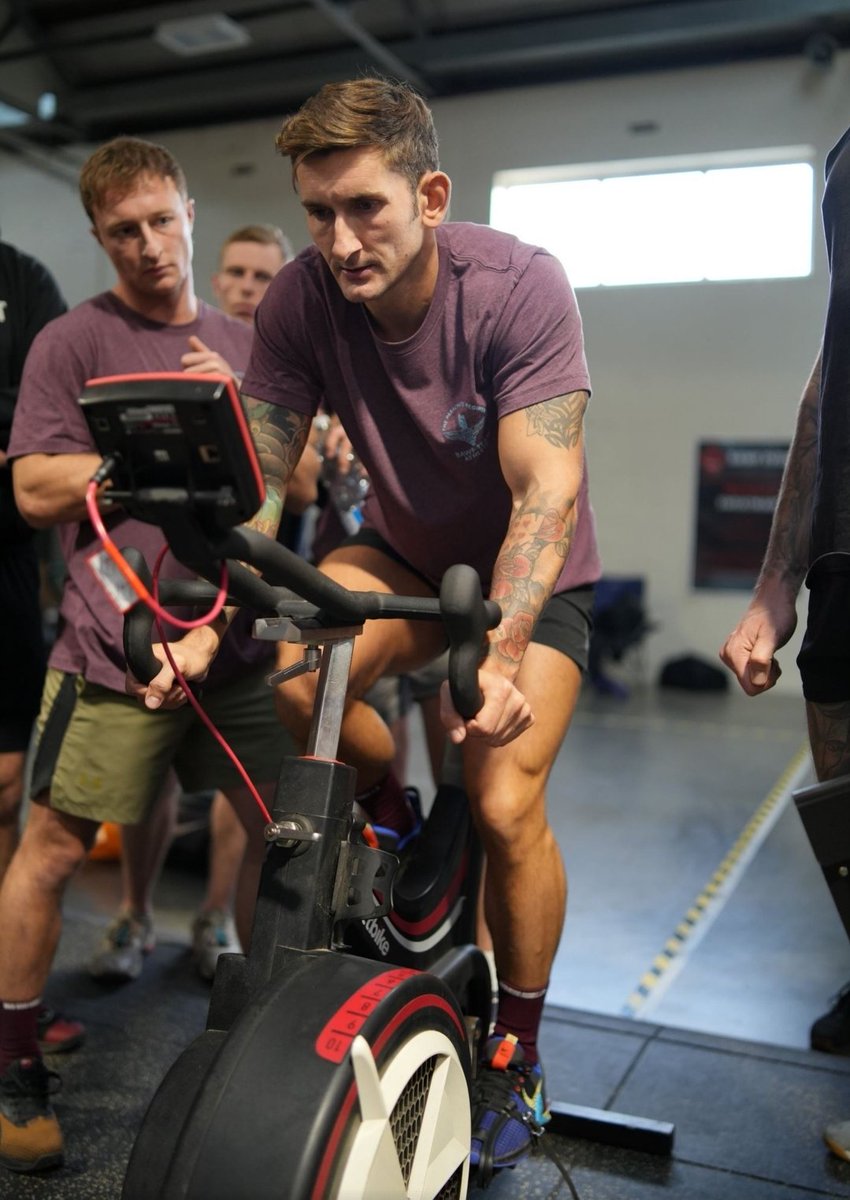 TheParachuteRegiment tweet media